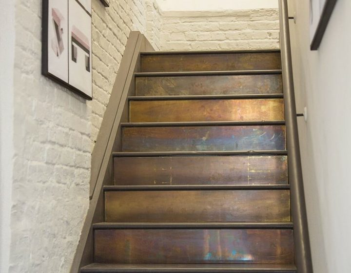 Colored-raisers-staircase-decorating-ideas