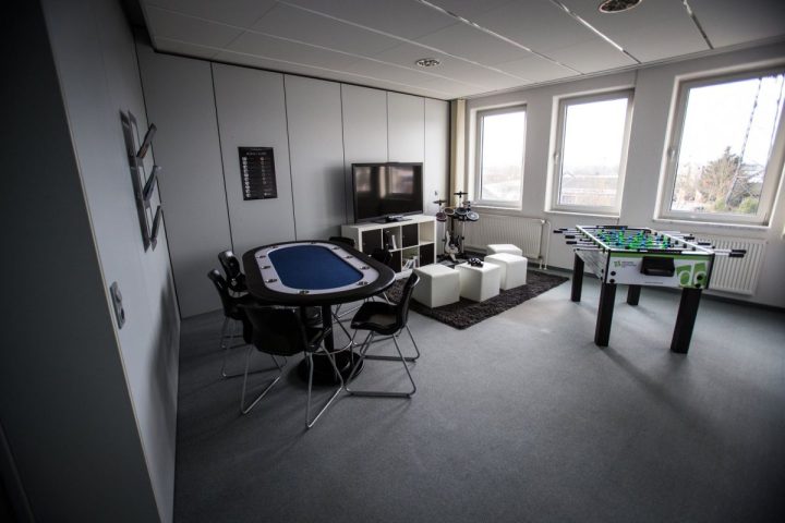 Gray-playroom-for-office-with-poker-table