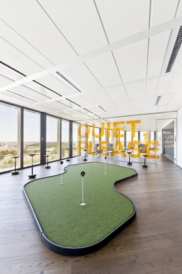 avast-office-mini-golf-playroom