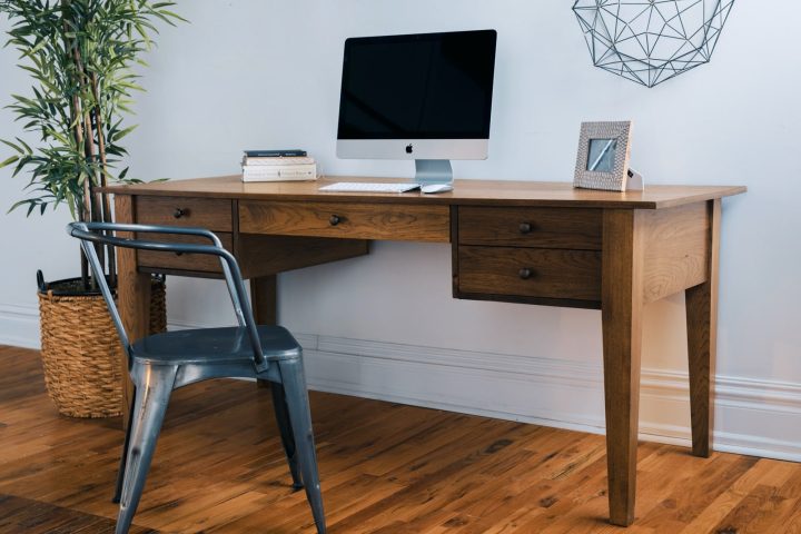 022620-073200-Product-Desk-Olivia-Desk-Landscape-1