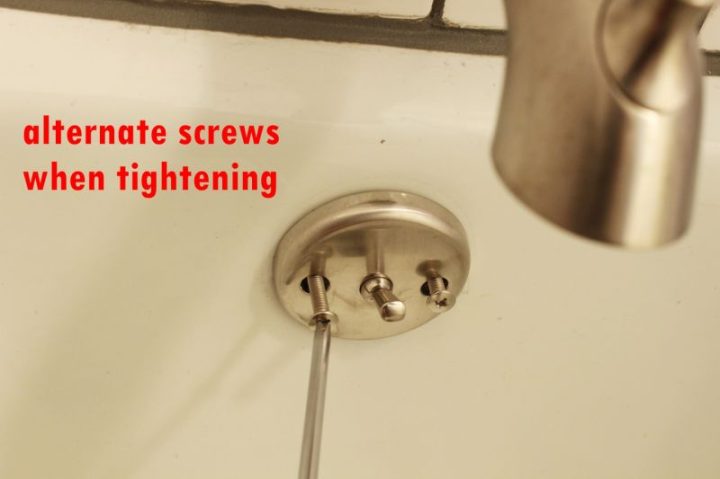 Alternate-screw-the-fixture