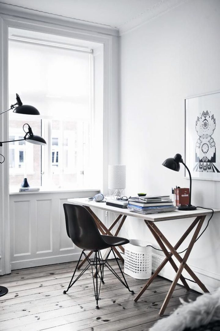 Eames-plastic-chair-for-desk