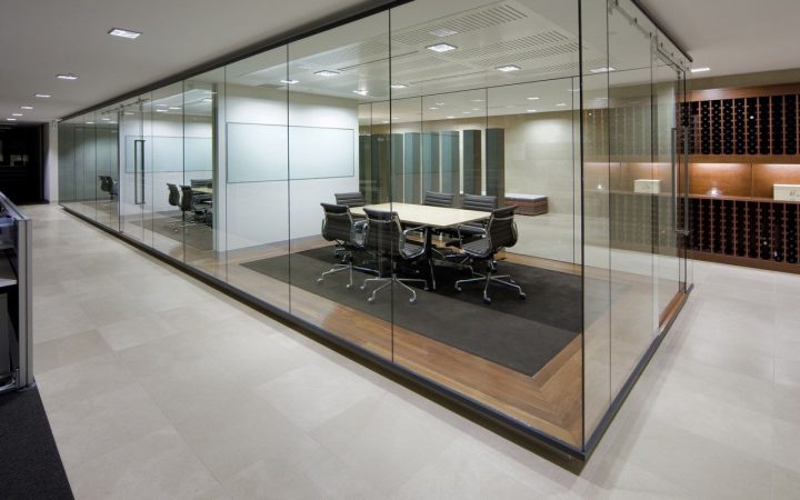 Isis-Australian-Glass-Meeting-Rooms