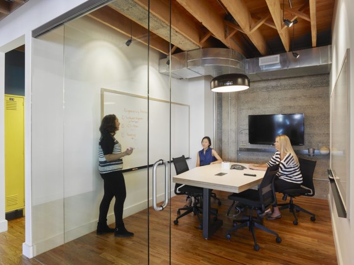 Thumbtack-San-Francisco-Headquarters-Meeting-area