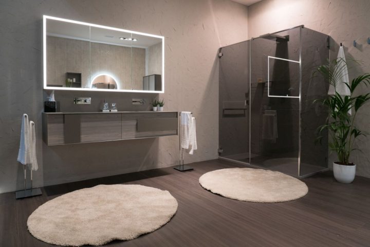 Bathroom-with-walk-in-shower-featuring-a-privacy-glass