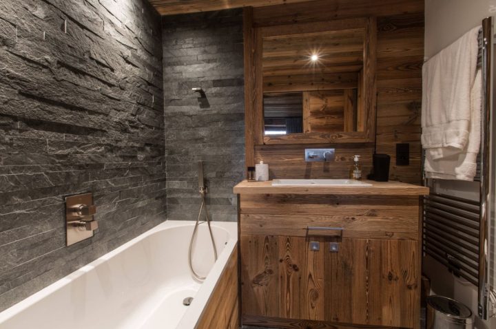 Beautiful-modern-rustic-bathroom-design