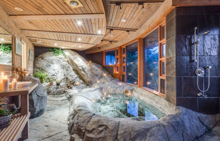 Bring-nature-inside-through-bathroom-rocky-style-bathroom