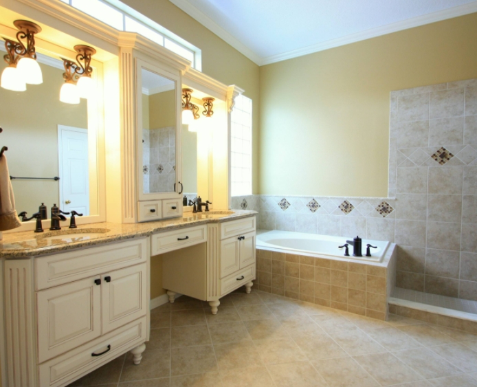 Creamy-white-bathroom-color