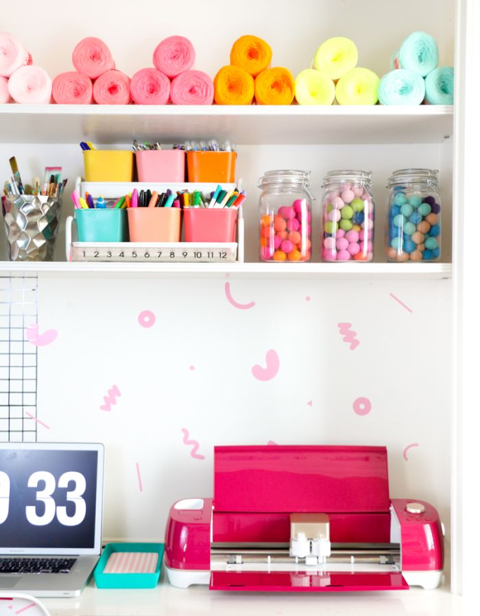 DIY-Vinyl-Confetti-Decorated-Office