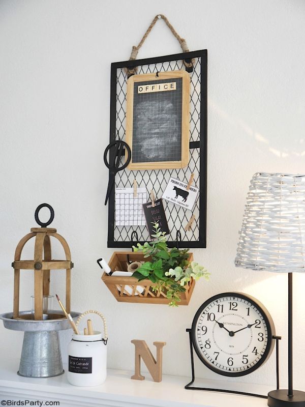 Hang-a-farmhouse-memo-board