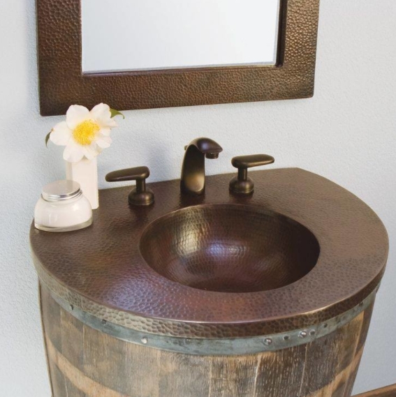 Rustic-Farmhouse-Bathroom-Sink