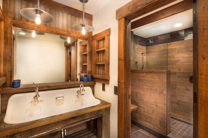 Rustic-bathroom-with-walk-in-shower