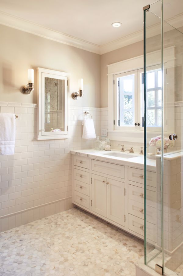 cream-and-white-bathroom-color-scheme