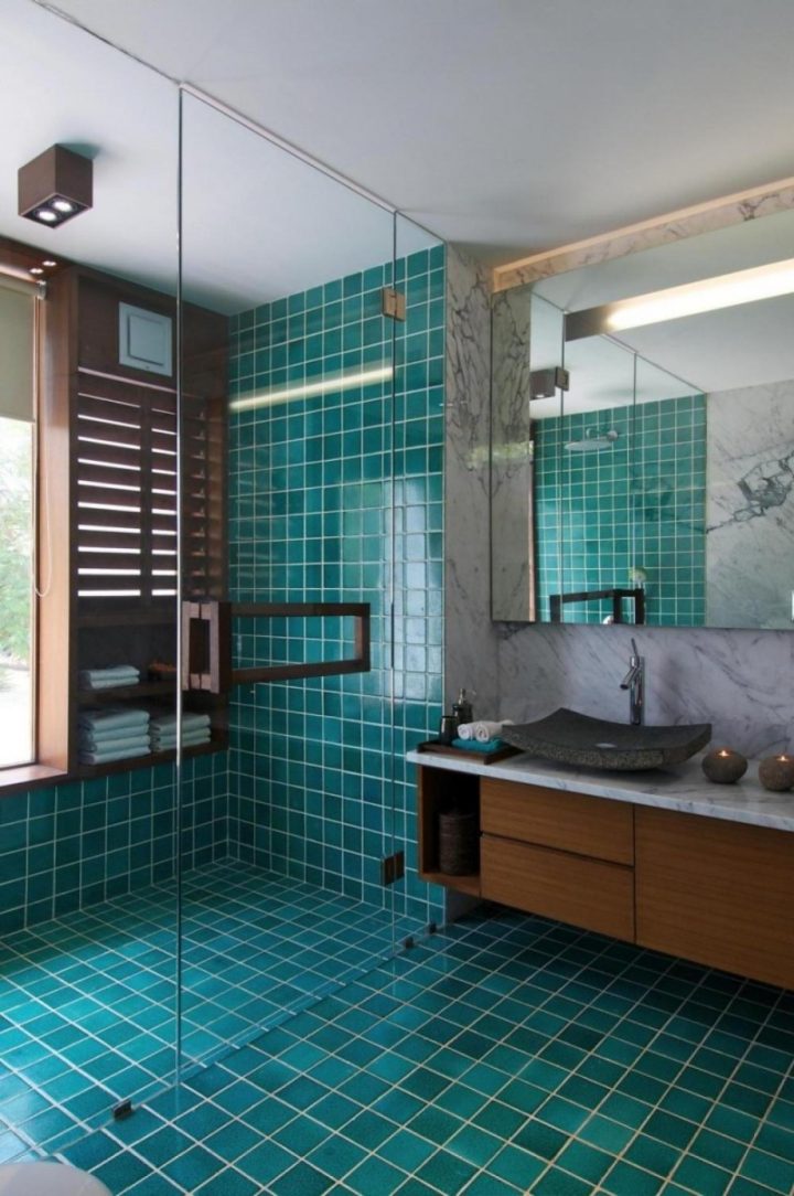 teal-bathroom-tiles