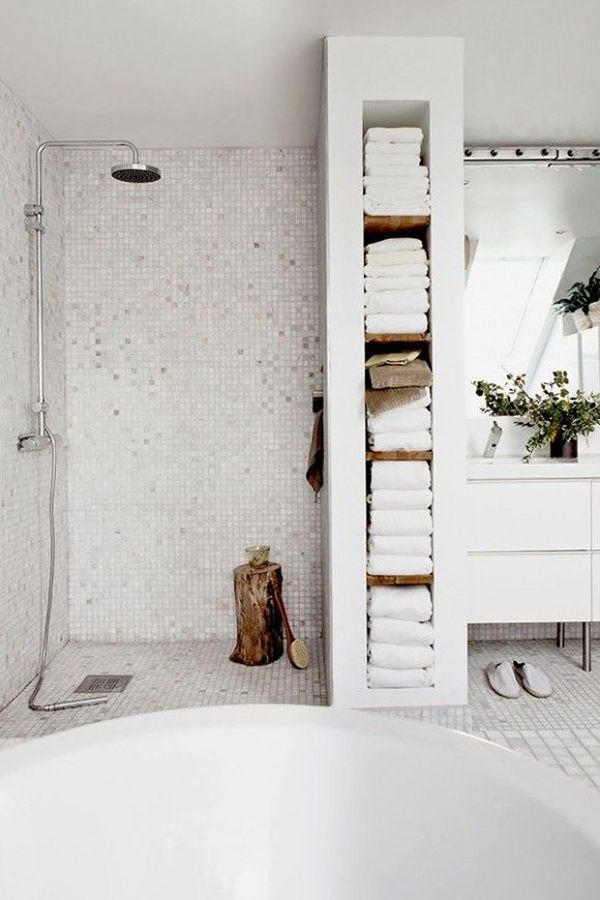 white-and-white-color-scheme-for-bathroom