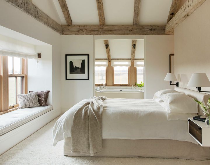 Simple-bedroom-design-in-modern-farmhouse-decor