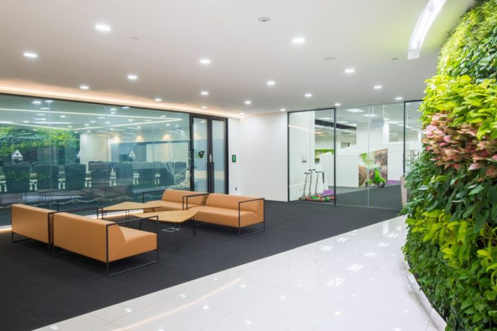 Dimension-Data-Offices-–-Singapore-Green-Wall