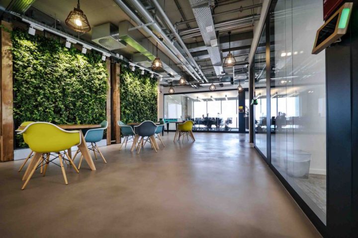 Facebook-–-Tel-Aviv-Offices-Green-Walls