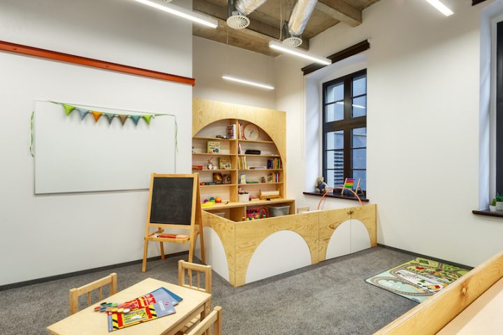 Opera-office-kid-area