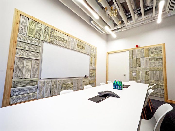 Opera-office-meeting-room-with-keyboard-decor