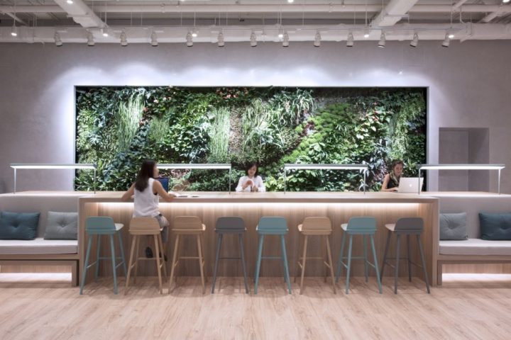 The-Work-Project-Coworking-Offices-–-Hong-Kong-with-Vertical-Garden