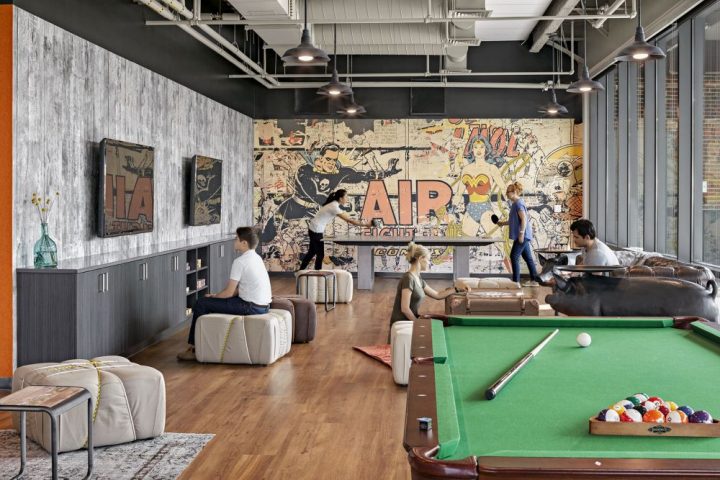 TripAdvisor-Gaming-Room-Decor