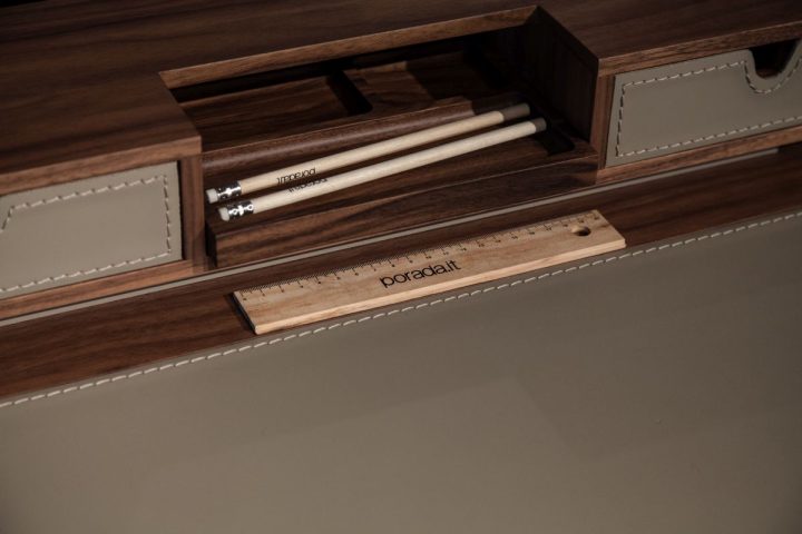 Writing-desk-from-Porada-details