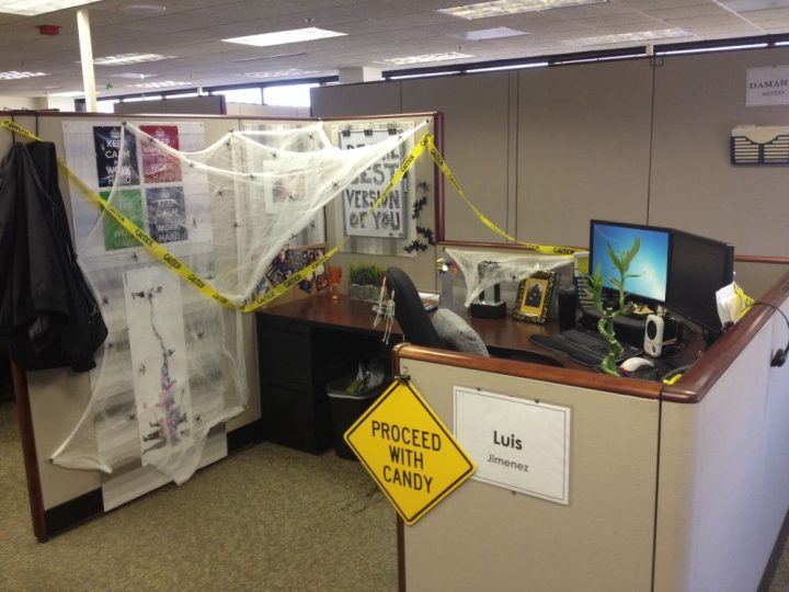 Proceed-with-candy-cubicle-decor