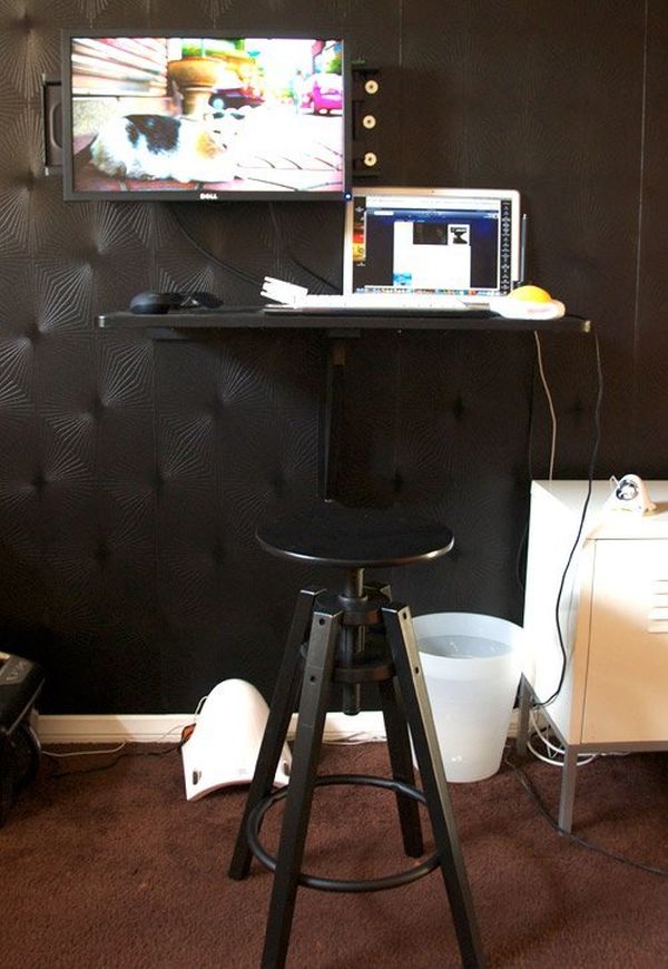 bachelor-standing-desk-room1