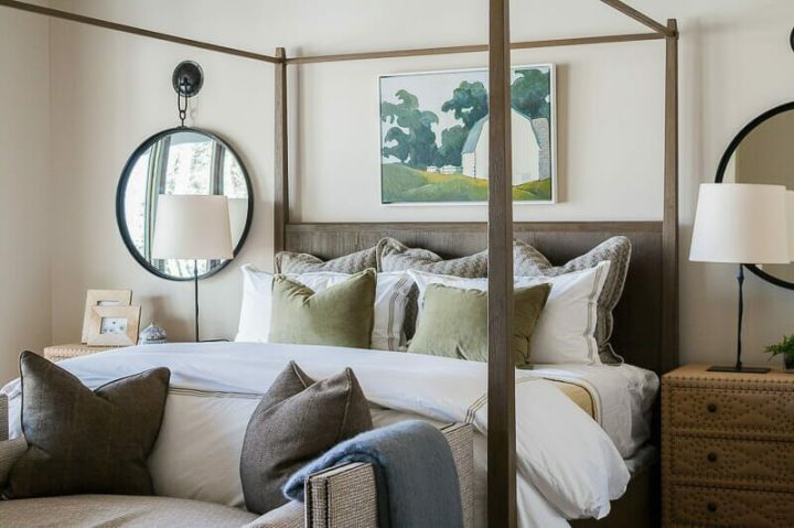 farmhouse-interior-design-bedroom-ideas-decorilla