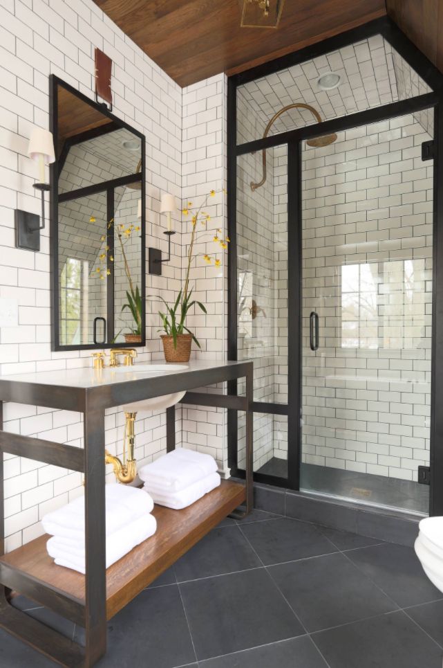 Full-bath-with-subway-tiles-and-back-frames