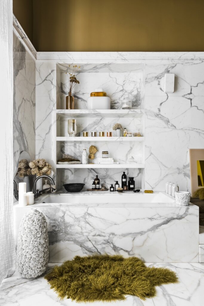 Marble-bathroom-with-built-in-shelves