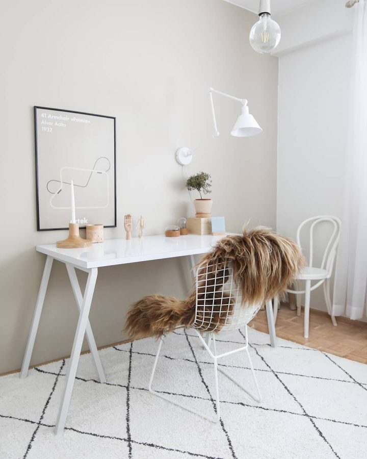 Nordic-minimalist-home-office-decor