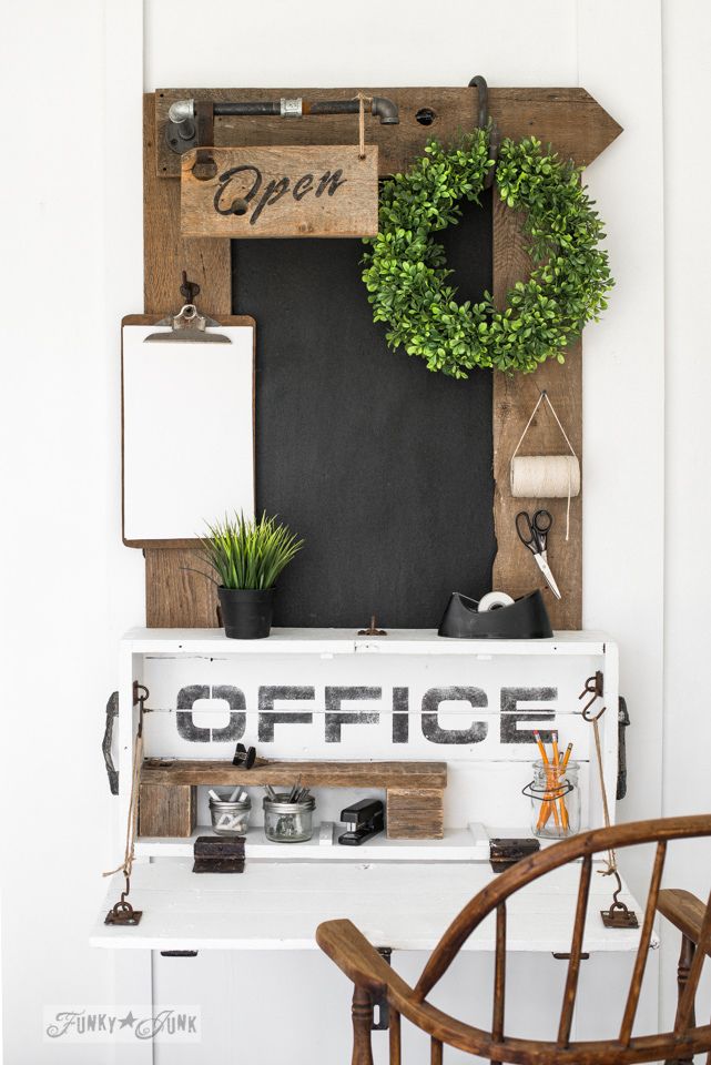 The-office-wall-desk-DIY