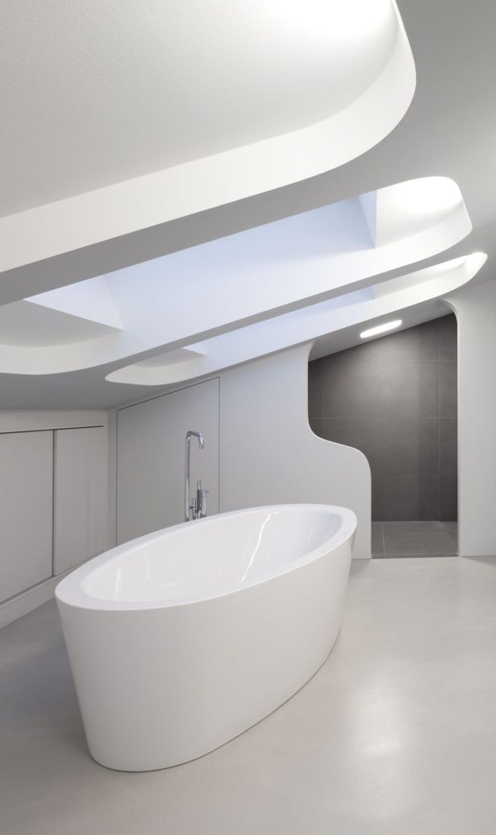 white-bathroom-interesting-ceiling-design