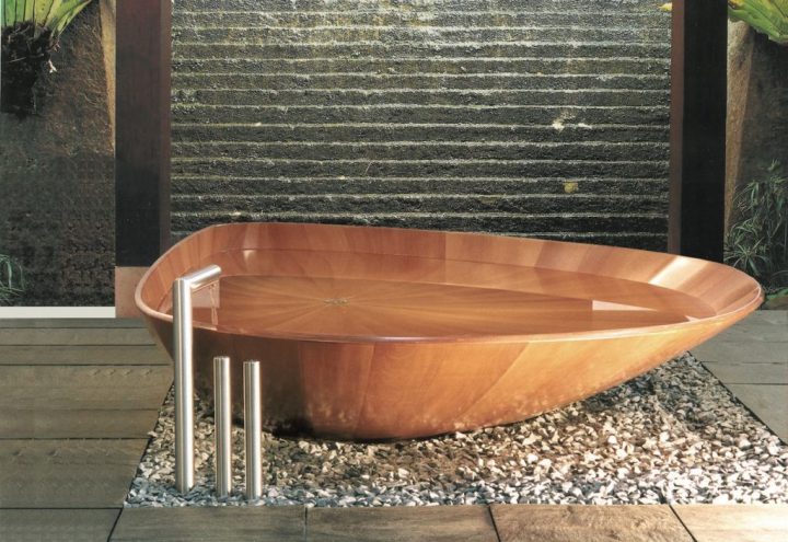 Bagno-sasso-shell-wooden-bathtub-1024x705-1