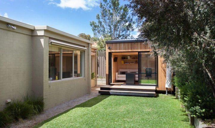 Green-roof-Backyard-Room-Design