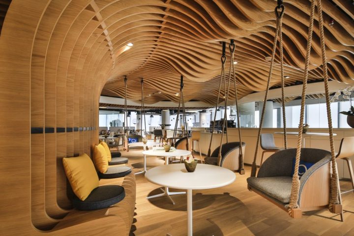 Smart-Dubai-Offices-Design–-Dubai-hanging-chair