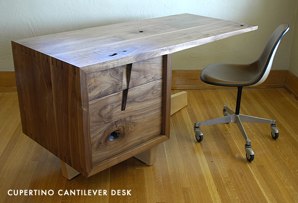 The simple and chic Cupertino Cantilever desk