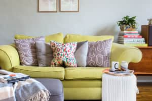 Over 60 Designers Agree That These Are the 7 Most Popular Living Room Colors of 2022