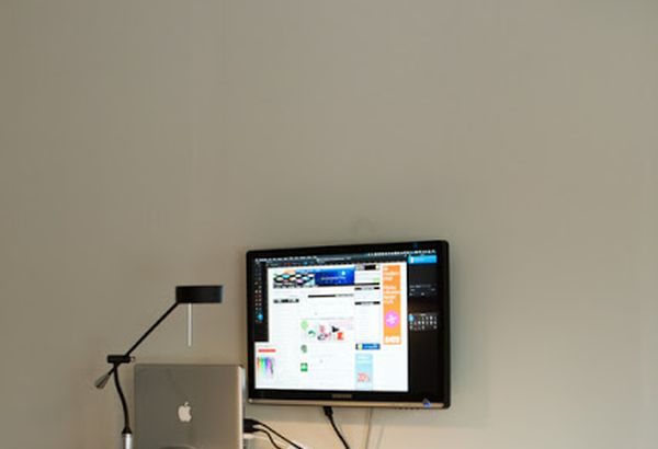 23 IKEA Standing Desk Hacks With Ergonomic Attraction