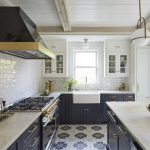 Earlier than and After: Trendy Classic Kitchen Rework